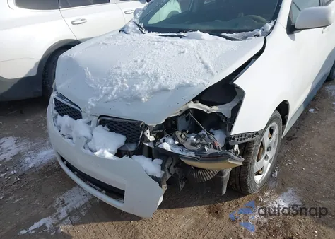 2010 Pontiac Vibe from USA, damaged, VIN 5Y2SP6E84AZ401523